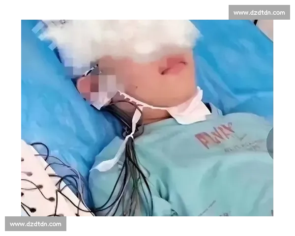 12 岁青岛女孩 3 分钟跳绳 1056 次破纪录!用速度与毅力书写中国少年传奇 12 岁青岛女孩 3 分钟跳绳 1056 次破纪录!用速度与毅力书写中国少年传奇