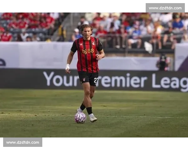 扎巴尔尼深情告别伯恩茅斯:感恩之旅,未来为巴黎而战 扎巴尔尼深情告别伯恩茅斯:感恩之旅,未来为巴黎而战